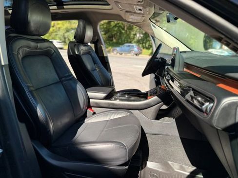Used 2020 Lincoln Aviator Reserve w/ Equipment Group 201A image 21