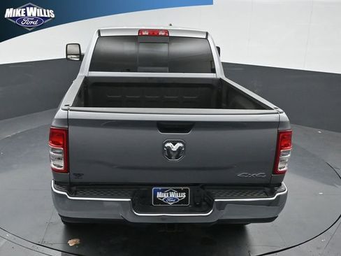 Used 2024 RAM 2500 Tradesman w/ Chrome Appearance Group AWD/4WD image 14