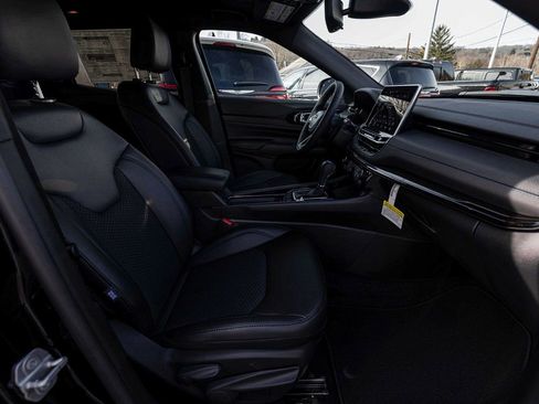 New 2026 Jeep Compass Latitude AWD/4WD image 31