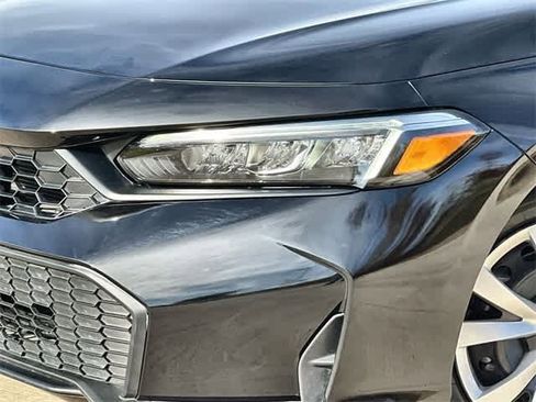 Used 2025 Honda Civic LX image 24