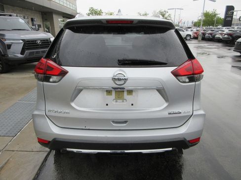 Used 2020 Nissan Rogue S w/ Special Edition Package AWD/4WD image 7