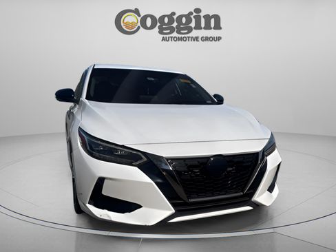 Used 2021 Nissan Sentra SR w/ SR Premium Package image 25