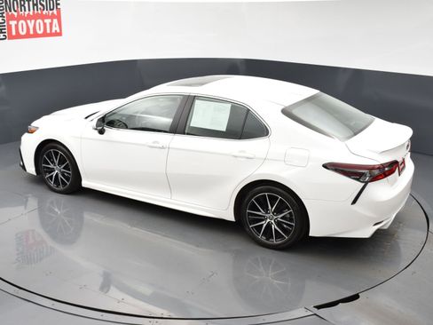 Used 2023 Toyota Camry SE w/ Audio Upgrade Package image 21