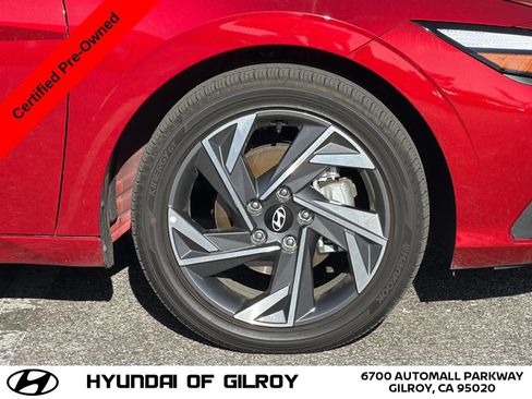 Certified 2025 Hyundai Elantra SEL FWD image 28