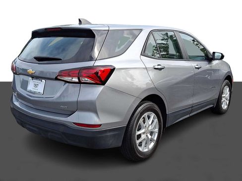 Used 2024 Chevrolet Equinox LS AWD/4WD image 6
