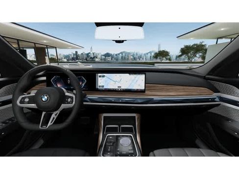 New 2025 BMW 760i xDrive image 10