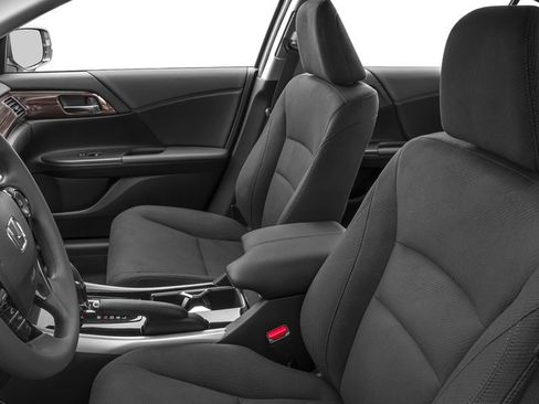 Used 2016 Honda Accord EX image 8