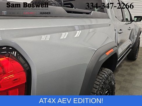 Used 2024 GMC Canyon AT4X w/ AT4X AEV Edition AWD/4WD image 9