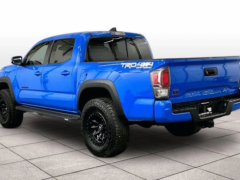 Used 2020 Toyota Tacoma TRD Off-Road image 10