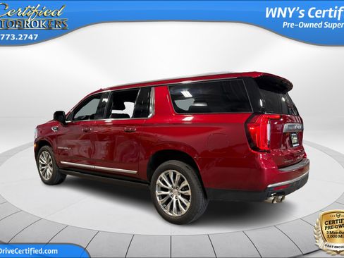 Used 2023 GMC Yukon XL Denali AWD/4WD image 8