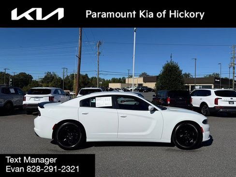 Used 2022 Dodge Charger SXT image 5