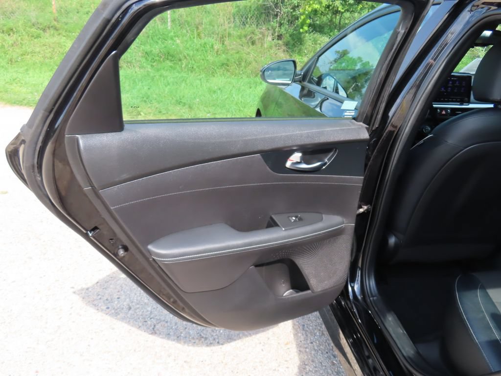 Used 2023 Kia Forte GT-Line FWD image 31