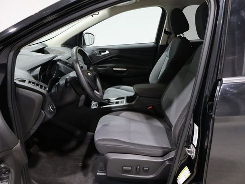 Used 2017 Ford Escape SE image 10