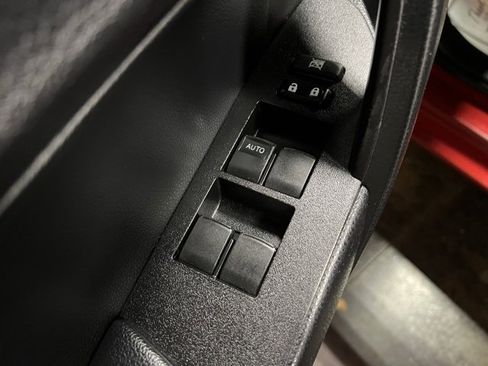 Used 2019 Toyota Corolla L image 13