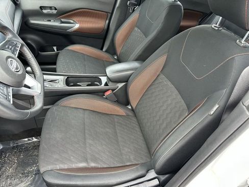 Used 2023 Nissan Kicks SR image 15