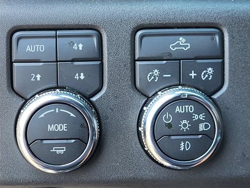 Used 2023 GMC Sierra 1500 Elevation w/ X31 Off-Road Package AWD/4WD image 24