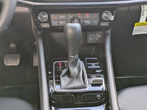 New 2026 Jeep Compass Latitude w/ Sun and Sound Group AWD/4WD image 17