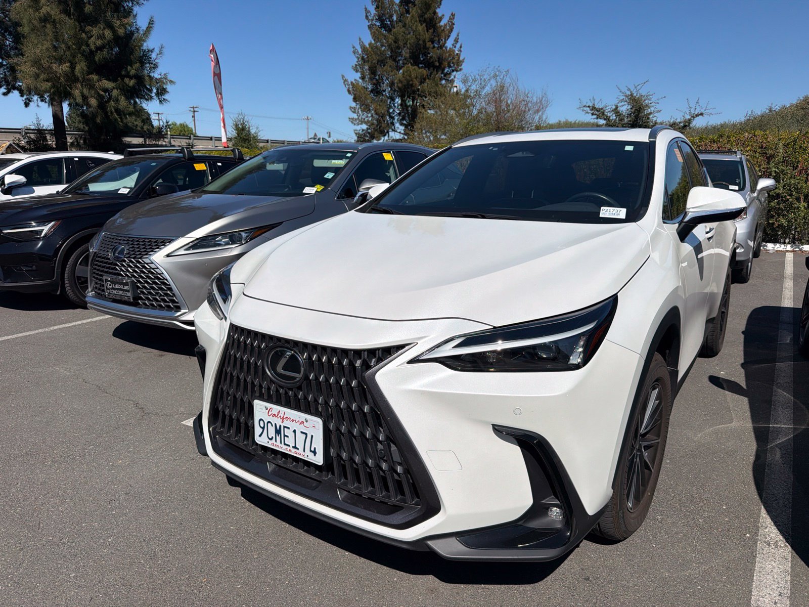 Used 2022 Lexus NX 250 AWD image 3