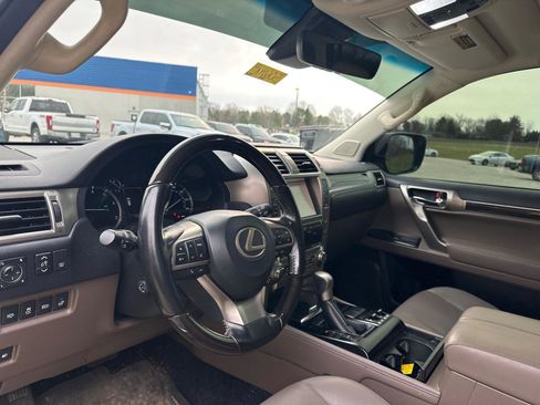 Used 2021 Lexus GX 460 Premium w/ Accessory Package AWD/4WD image 6