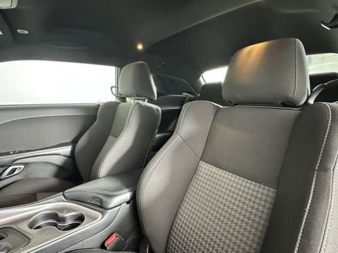 Used 2022 Dodge Challenger GT RWD image 14