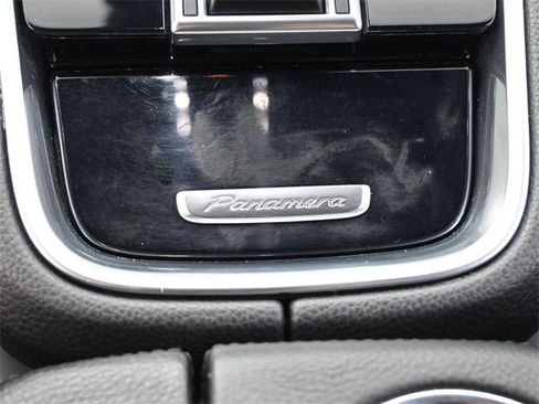 Used 2018 Porsche Panamera 4S image 4