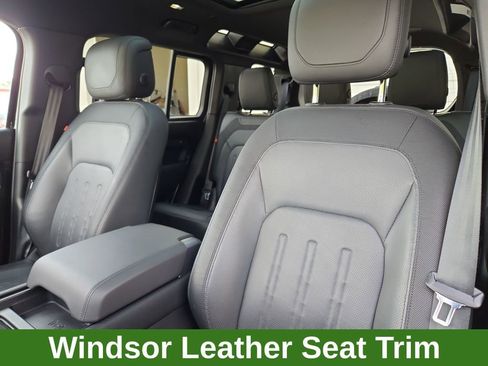 Used 2022 Land Rover Defender 110 X-Dynamic HSE image 26