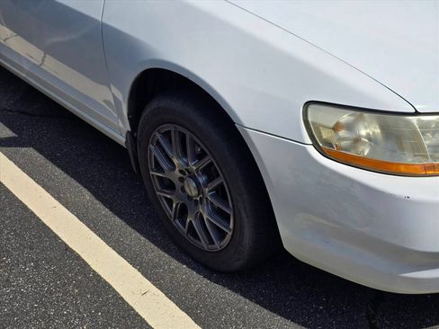 Used 1999 Honda Accord EX image 19