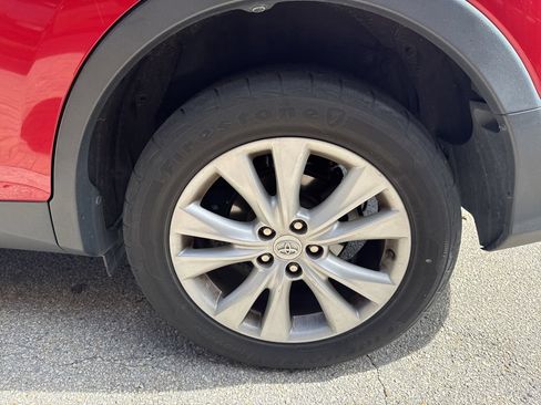 Used 2014 Toyota RAV4 Limited w/ Technology Package FWD image 12