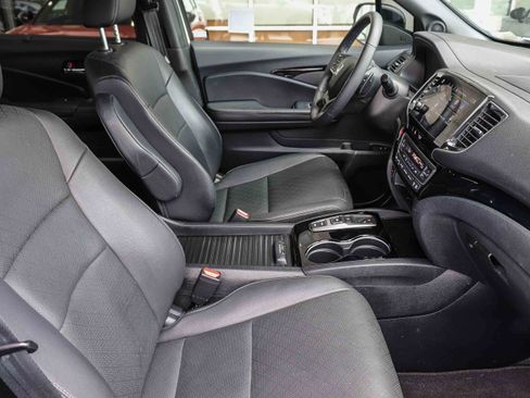 Used 2021 Honda Passport Touring image 18