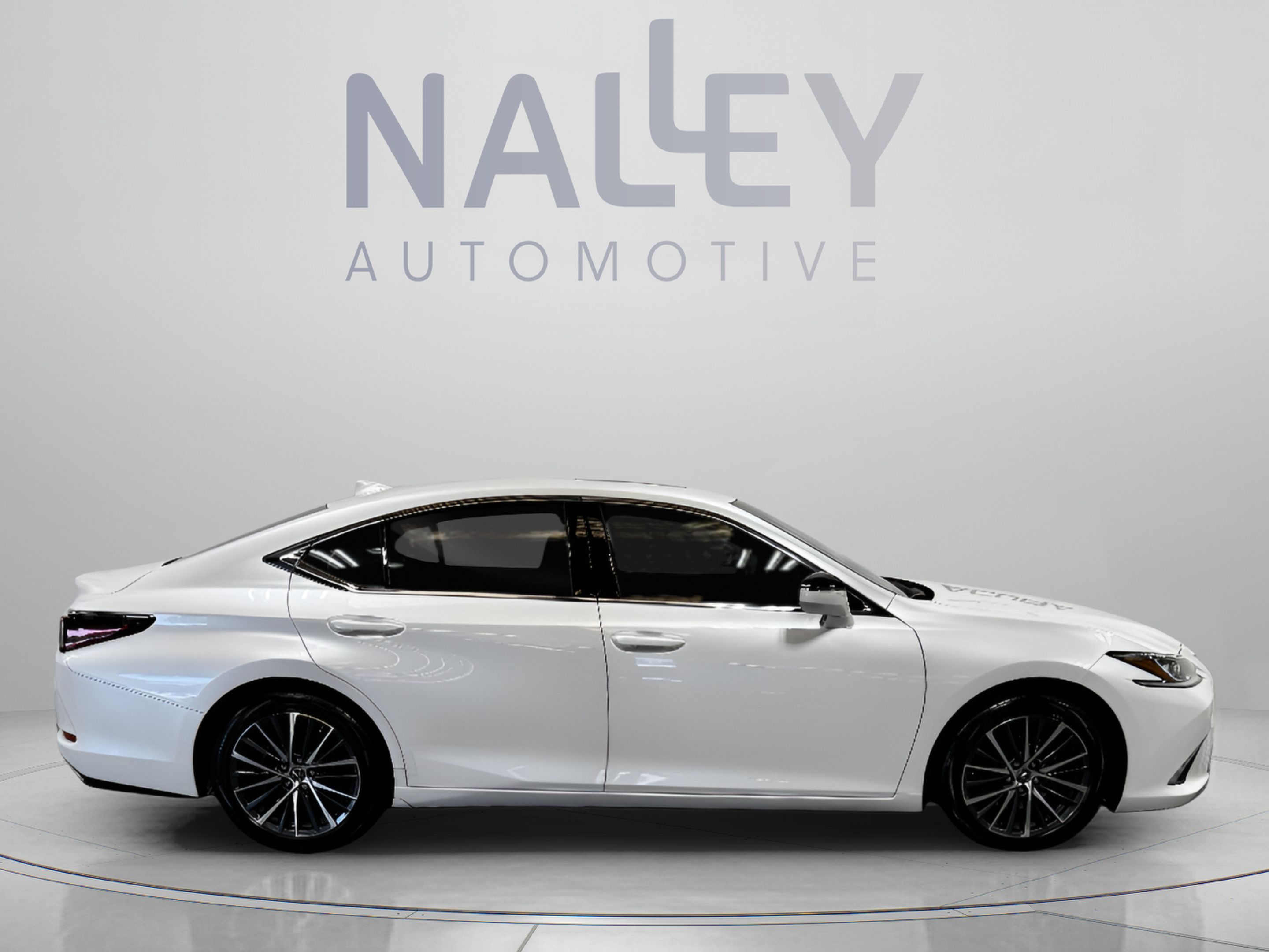 Used 2022 Lexus ES 350 w/ Premium Package FWD image 6