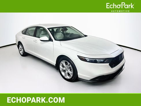 Used 2025 Honda Accord LX image 1