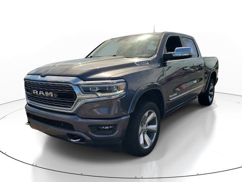 Used 2022 RAM 1500 Limited w/ Body Color Bumper Group AWD/4WD image 3