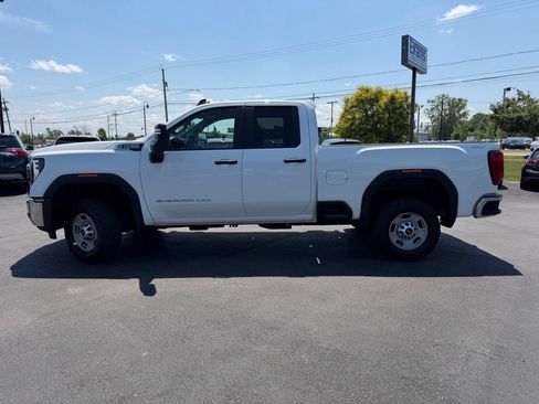 Used 2024 GMC Sierra 2500 Pro w/ Convenience Package AWD/4WD image 6