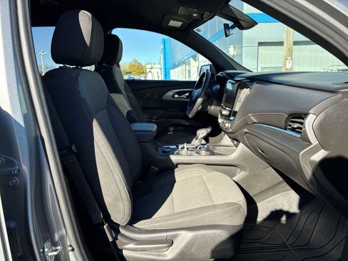 Certified 2023 Chevrolet Traverse LT w/ LPO, Floor Liner Package image 27