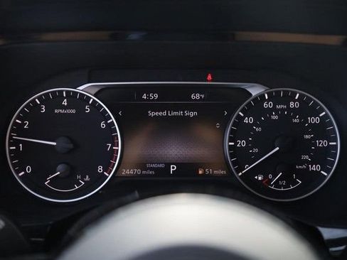 Certified 2025 Nissan Pathfinder SL FWD image 9