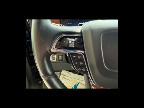 Used 2024 Lincoln Navigator Reserve AWD/4WD image 30