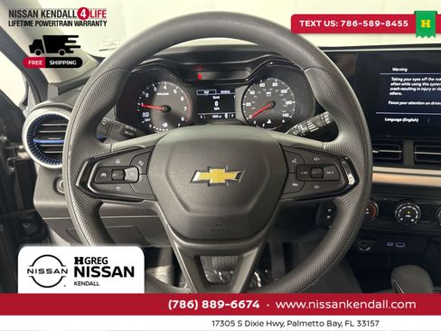 Used 2025 Chevrolet Trax LS image 18