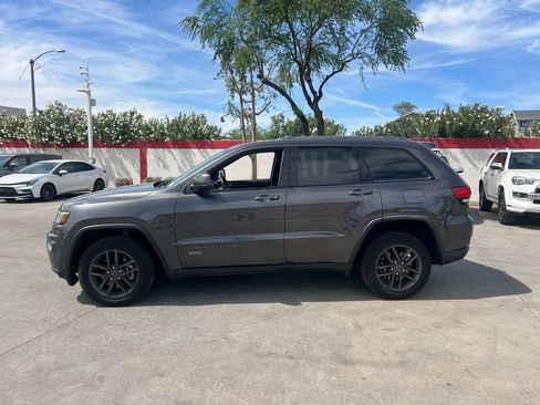 Used 2016 Jeep Grand Cherokee Laredo 75th Anniversary image 5