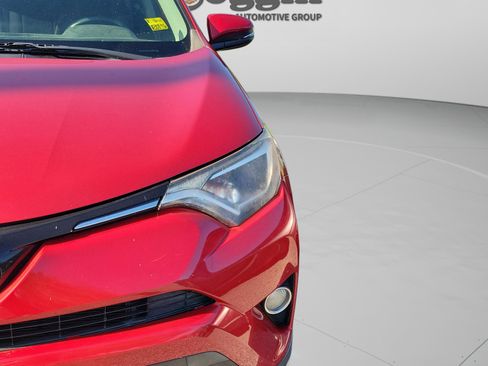 Used 2017 Toyota RAV4 XLE FWD image 8