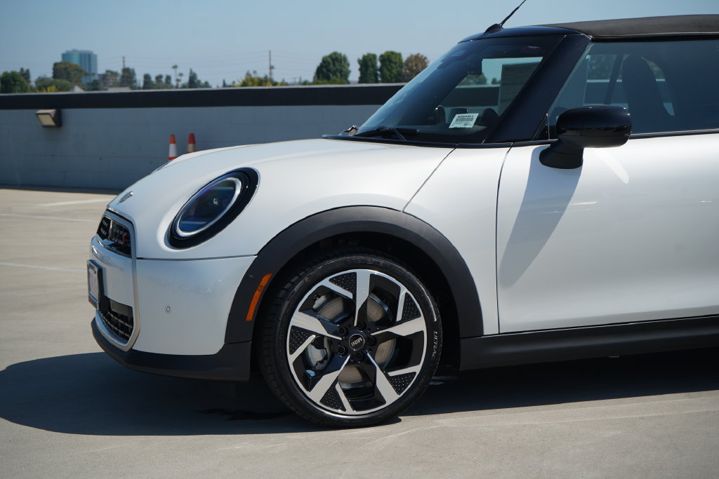 New 2026 MINI Cooper S FWD image 3