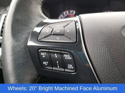 Used 2018 Ford Explorer Platinum image 16