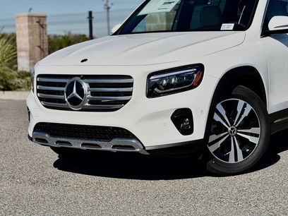 New 2026 Mercedes-Benz GLB 250