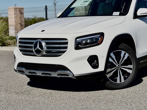 New 2026 Mercedes-Benz GLB 250 image 3
