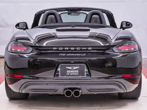 Used 2018 Porsche 718 Boxster S image 6