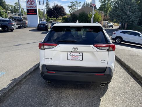Certified 2025 Toyota RAV4 XLE AWD/4WD image 5