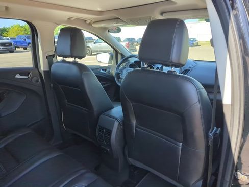 Used 2017 Ford Escape Titanium FWD image 17