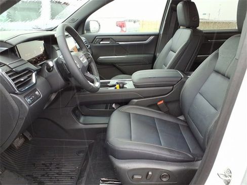 New 2026 GMC Acadia Elevation image 19