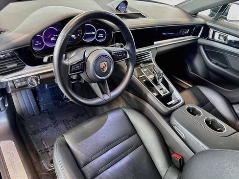 Certified 2023 Porsche Panamera 4S AWD/4WD image 4