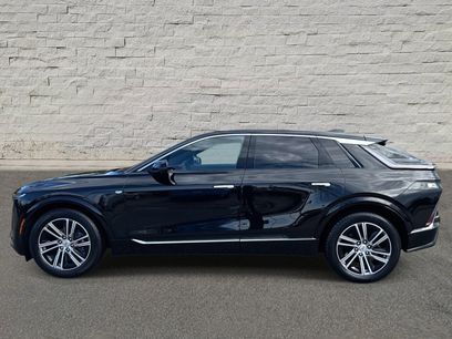 New 2025 Cadillac Lyriq Luxury