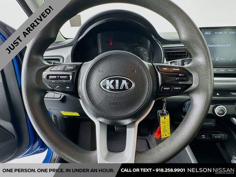 Used 2021 Kia Rio S image 11